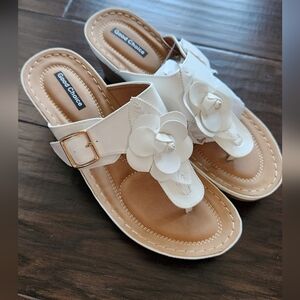 Good Choice Flora Wedge Sandal, size 9, new with box.